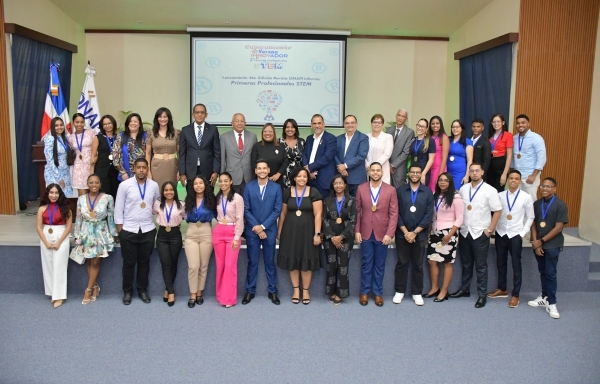 Salvador Ramos presenta Cuarta Edición de Revista ONAPI Informa, dedicada a los profesionales de las carreras STEM